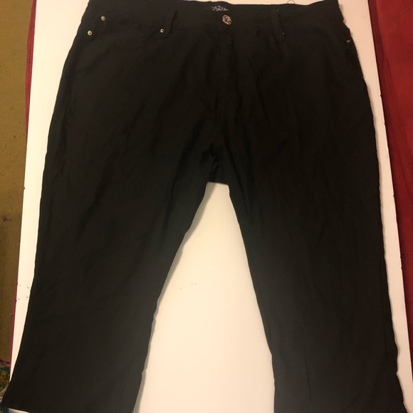 Royalty For Me Pants - cute black stretch capris knee pants worn once 24